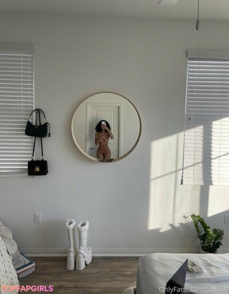 Uhhliar nude leaked OnlyFans photo #404