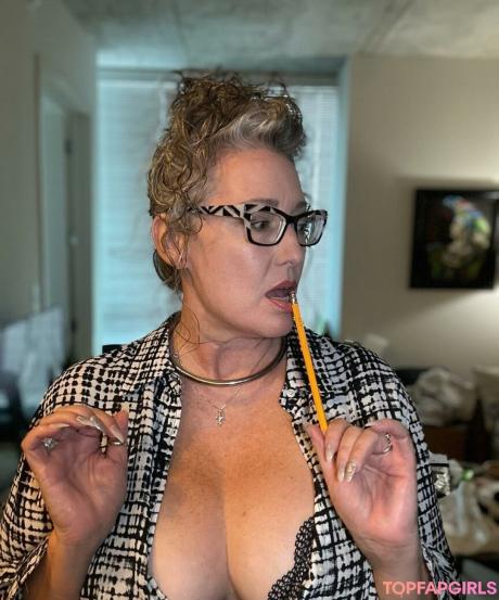 Moncheritime nude leaked OnlyFans photo #24