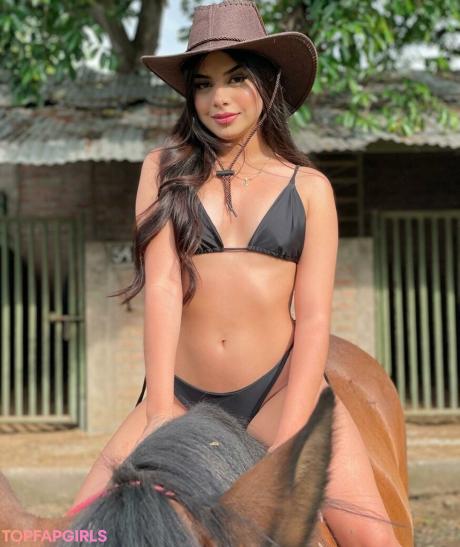 Camila nude leaked OnlyFans photo #91