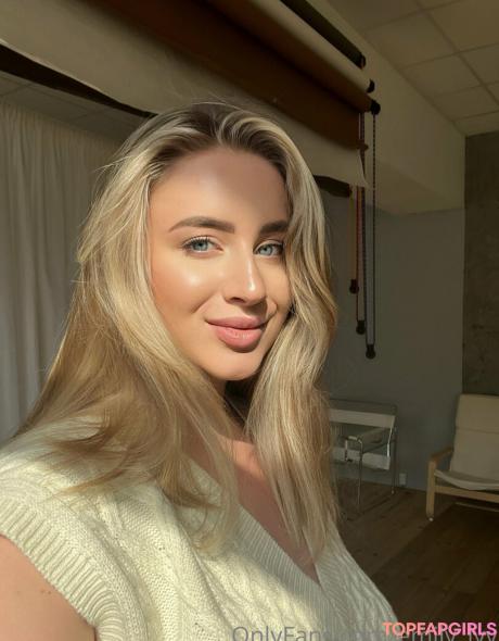 Emily_lyy nude leaked OnlyFans photo #50