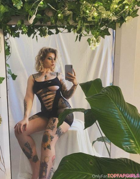 Crystalgirl nude leaked OnlyFans photo #405