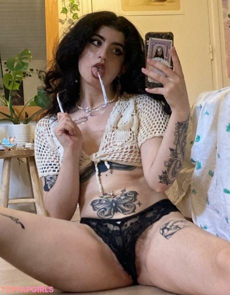 Crucifairy nude leaked OnlyFans photo #2