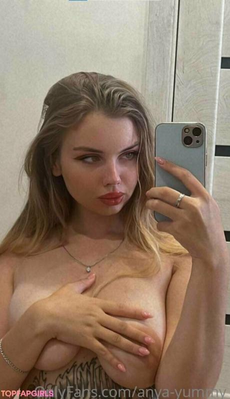 Anya-yummy nude leaked OnlyFans photo #11