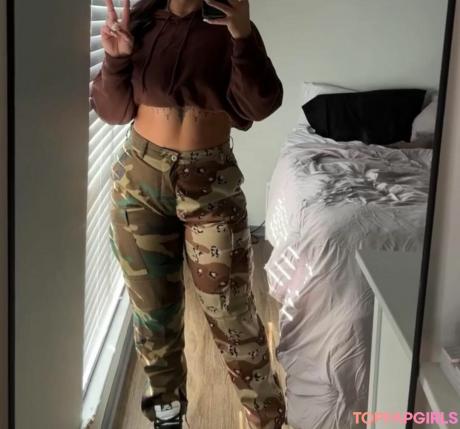 Befcakemami nude leaked OnlyFans photo #7