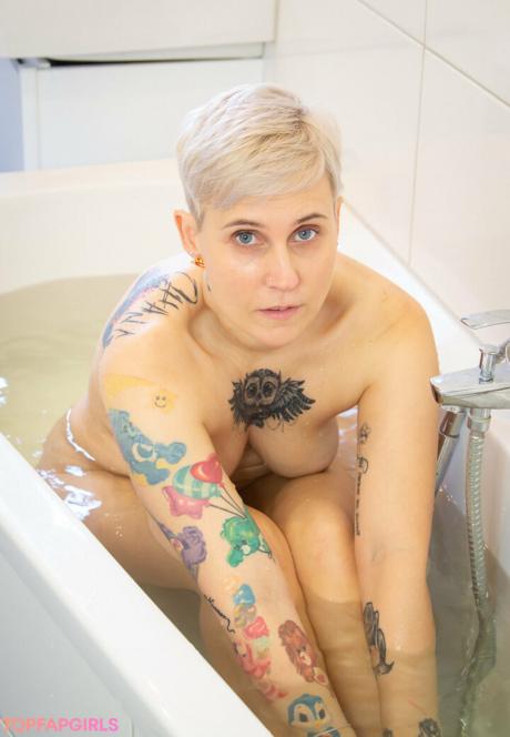 Famez_de nude leaked OnlyFans photo #14