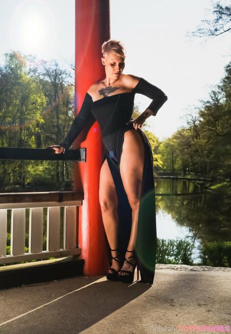 Famez_de nude leaked OnlyFans photo #40
