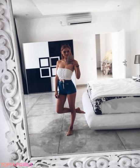 Alyssa nude leaked OnlyFans photo #43