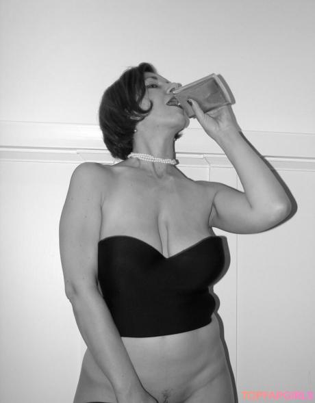 Rebecca's nude leaked OnlyFans photo #208