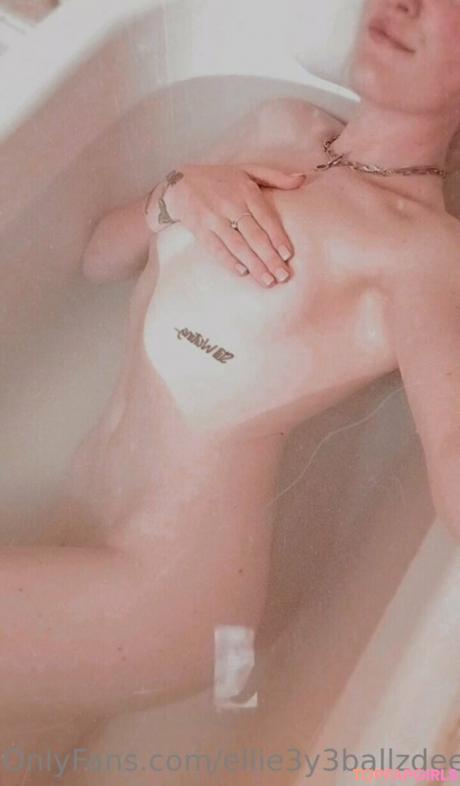 Ellie3y3ballzdeep nude leaked OnlyFans photo #36