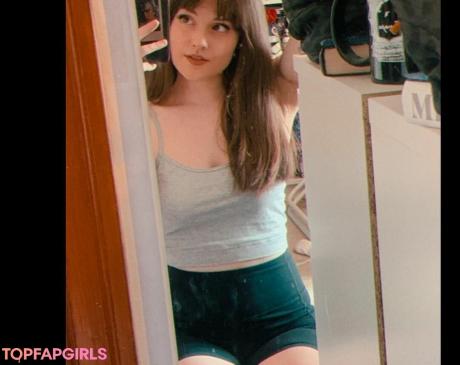 Auroraiskira nude leaked OnlyFans photo #2