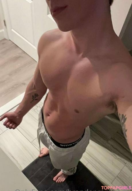 Brandonrowlandx nude leaked OnlyFans photo #10