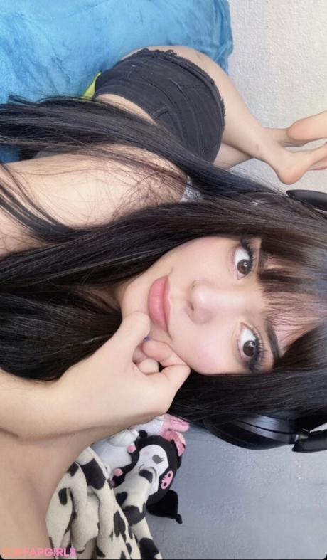 Chxrryxblossom nude leaked OnlyFans photo #171