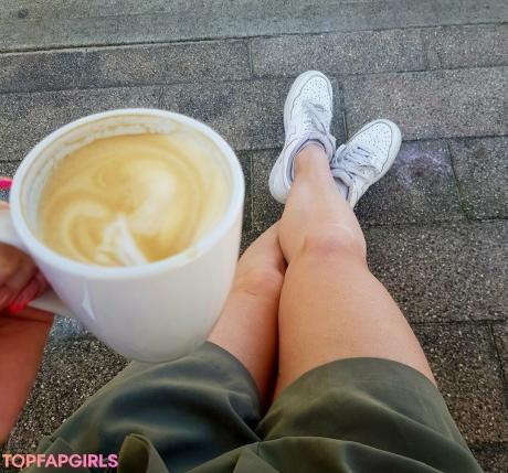 Snacksixfree nude leaked OnlyFans photo #6