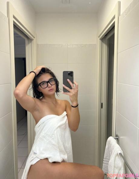 Ariorazi nude leaked OnlyFans photo #17