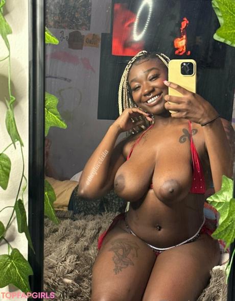 Theyluvvleila nude leaked OnlyFans photo #76