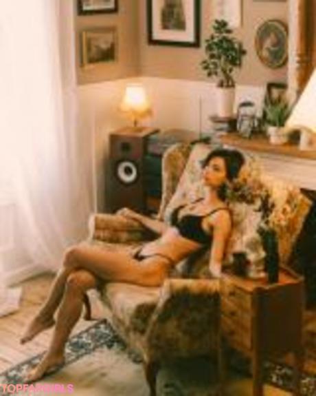 Roxane nude leaked OnlyFans photo #19