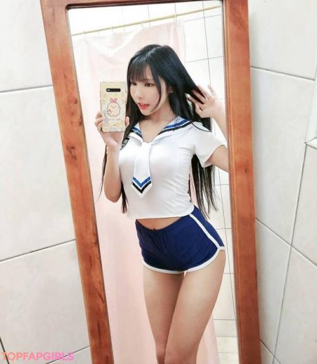Victoria__1998__ nude leaked OnlyFans photo #2