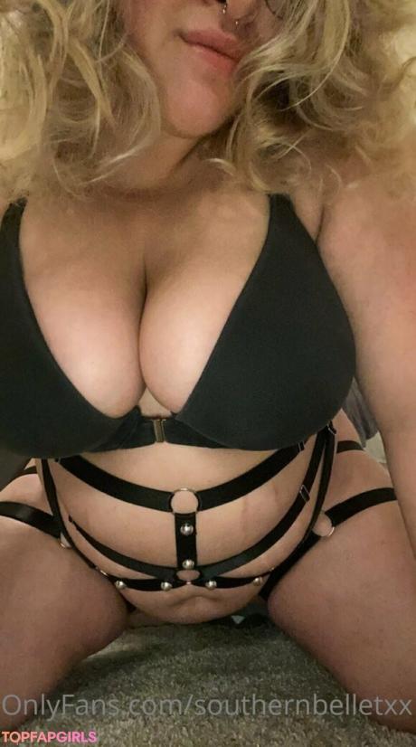 Southernbelletxx nude leaked OnlyFans photo #2