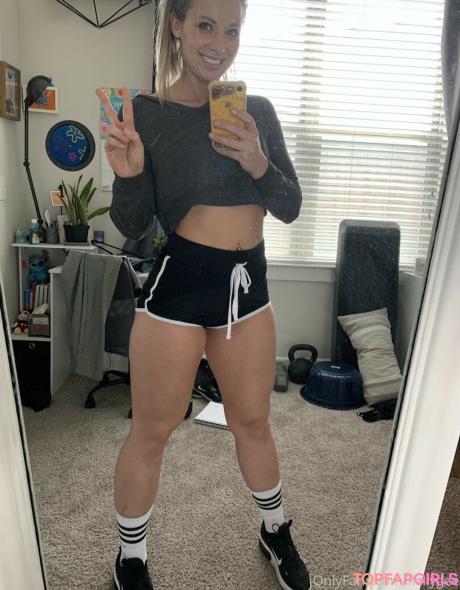 Kellygee nude leaked OnlyFans photo #2