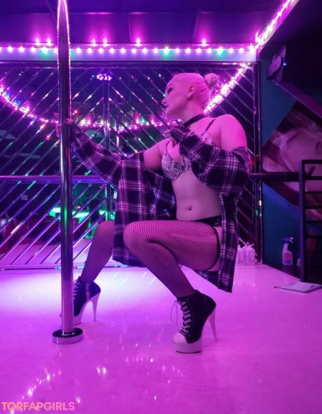 Pixie_theoneandonly nude leaked OnlyFans photo #4