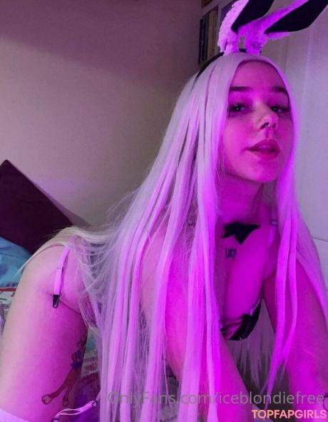 Cosplayfoxyuzumaki nude leaked OnlyFans photo #68