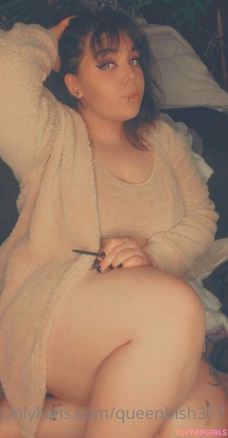 Queenbish317 nude leaked OnlyFans photo #31