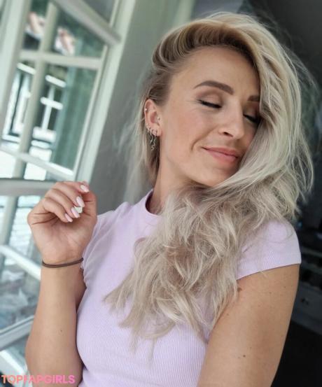 Larissa nude leaked OnlyFans photo #63