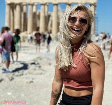 Larissa nude leaked OnlyFans photo #67