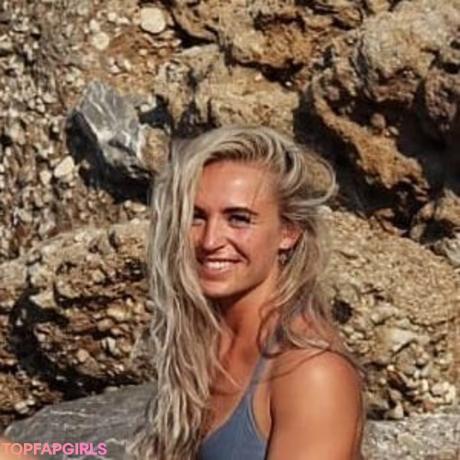 Larissa nude leaked OnlyFans photo #76