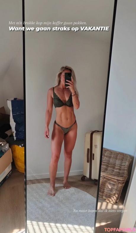Larissa nude leaked OnlyFans photo #78