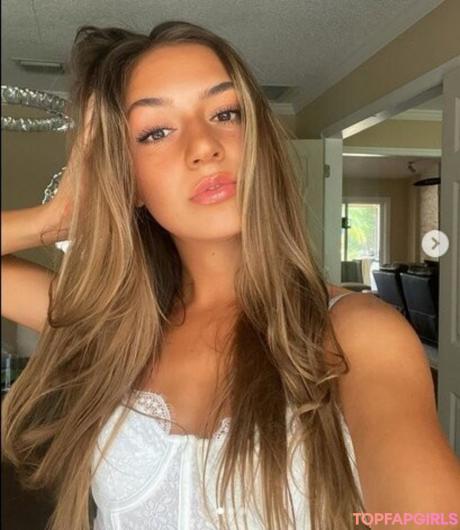 Emily nude leaked OnlyFans photo #7