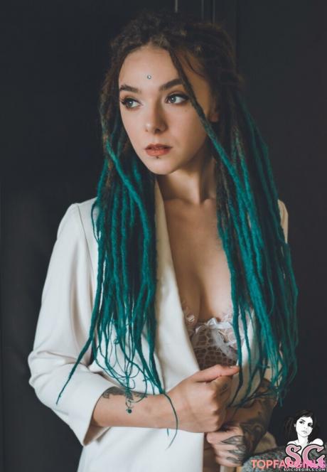 Aliceverner nude leaked OnlyFans photo #43