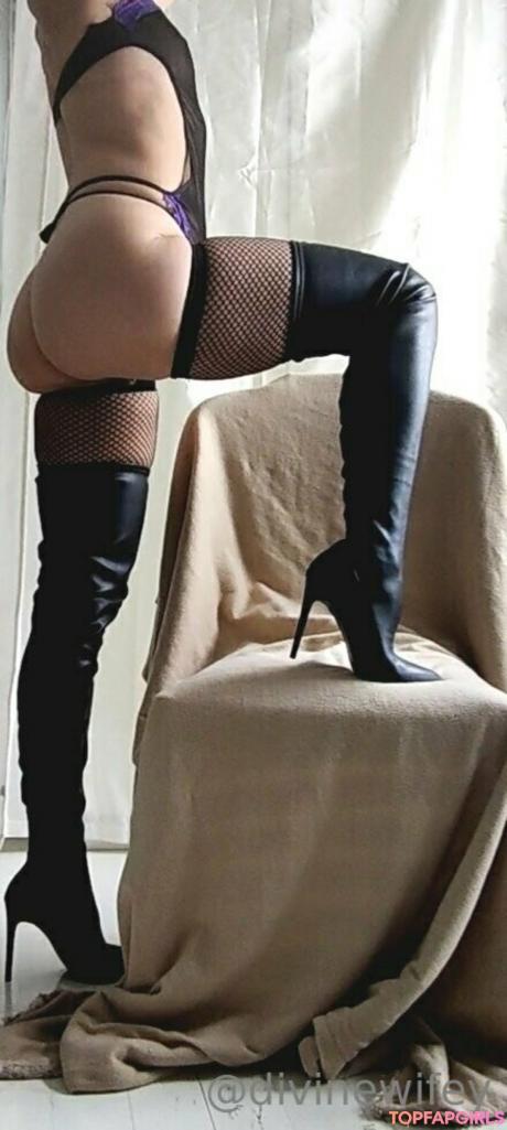 Divinewifeyfree nude leaked OnlyFans photo #10