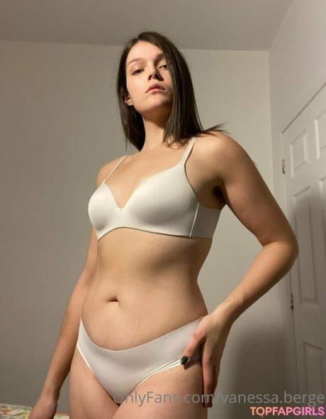 Vanessa nude leaked OnlyFans photo #67