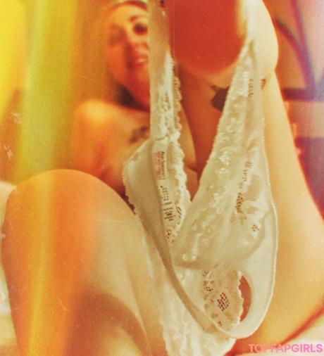 Anunna nude leaked OnlyFans photo #13