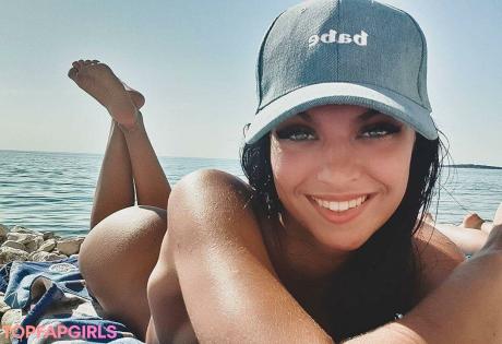Aniabiritteri nude leaked OnlyFans photo #23