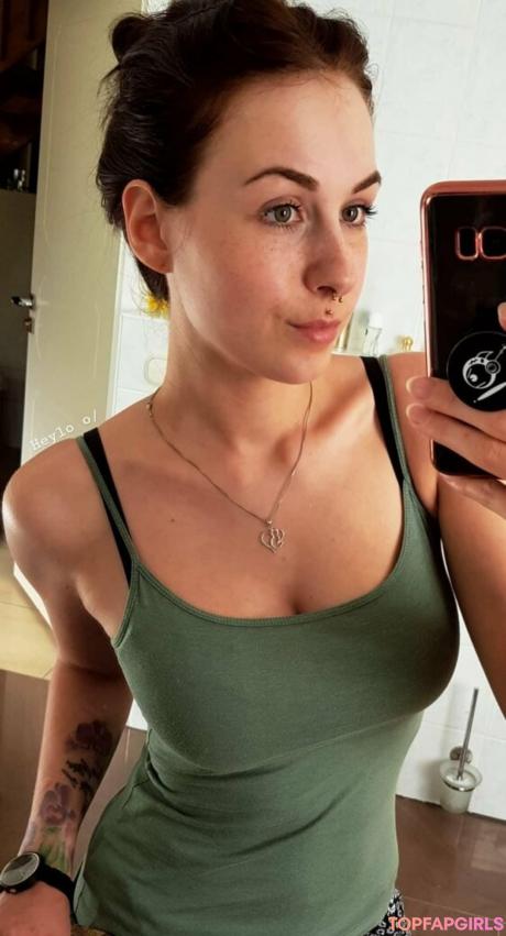 Romisu nude leaked OnlyFans photo #11