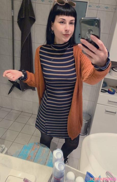 Romisu nude leaked OnlyFans photo #25