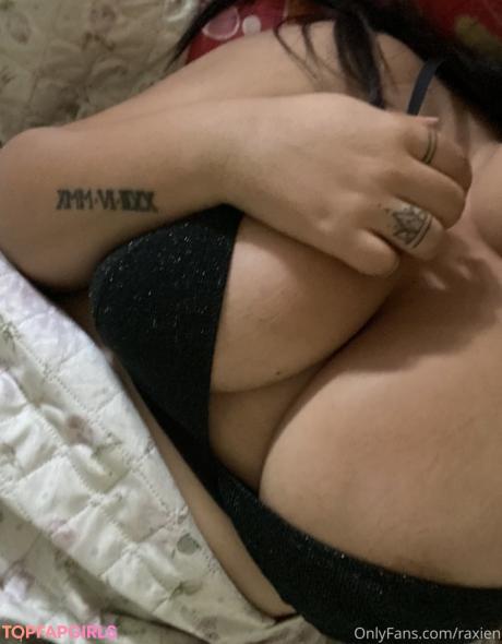 Raxien nude leaked OnlyFans photo #31