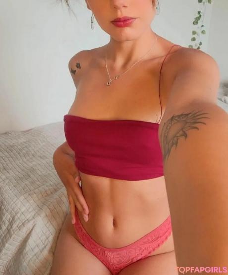 Giovana nude leaked OnlyFans photo #10