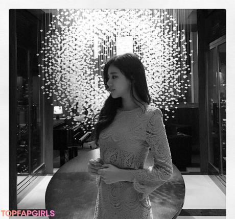 Bunniejin nude leaked OnlyFans photo #16