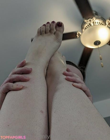 Lilymariefeet nude leaked OnlyFans photo #12