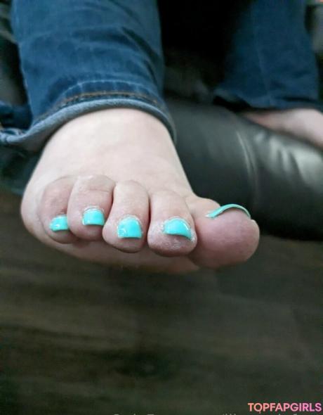 Lilymariefeet nude leaked OnlyFans photo #22