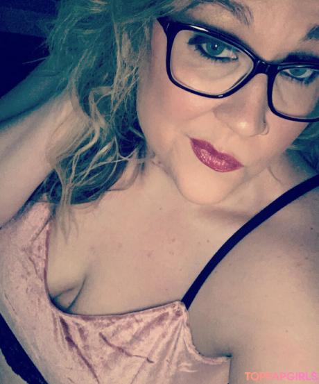 Thickishpanda nude leaked OnlyFans photo #39