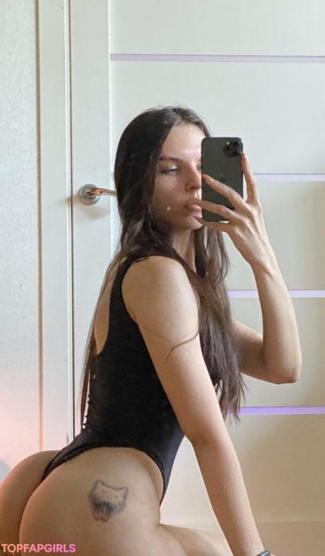 Vika nude leaked OnlyFans photo #136