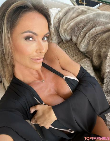 Anniek nude leaked OnlyFans photo #38