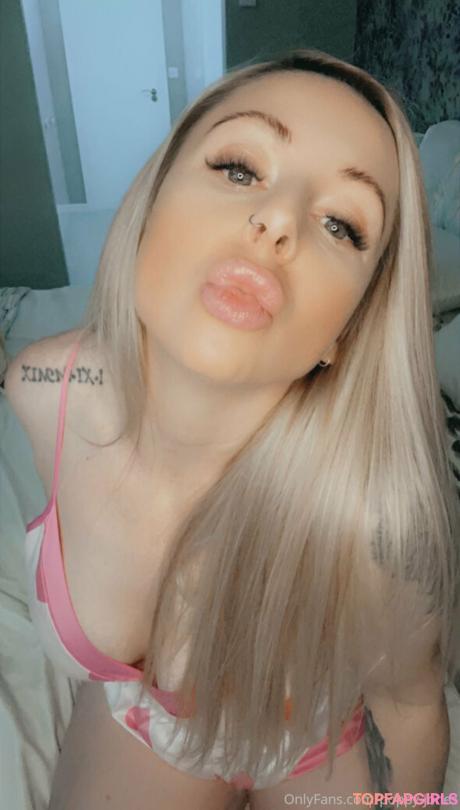 Poppy-jones nude leaked OnlyFans photo #7