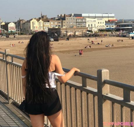 Kirsty nude leaked OnlyFans photo #81