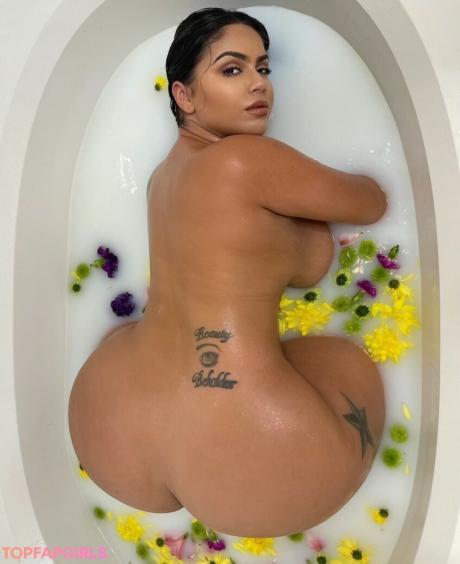 Jessenia nude leaked OnlyFans photo #11