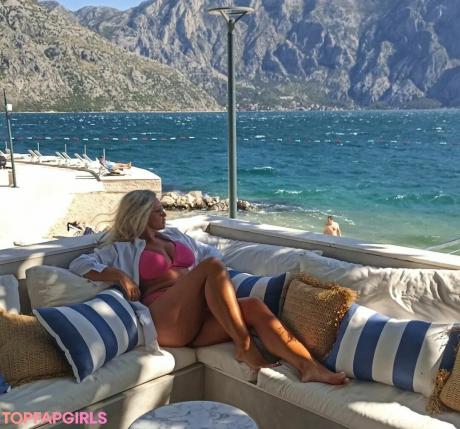 Vesna nude leaked OnlyFans photo #10
